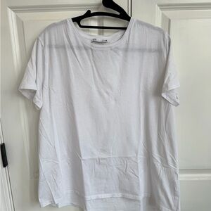 Zara White Short Sleeve Crewneck Tee